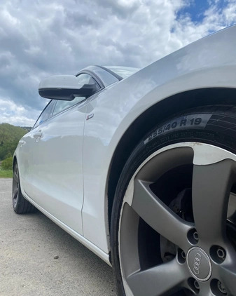 Audi A5 cena 67000 przebieg: 324000, rok produkcji 2012 z Nowogród małe 137